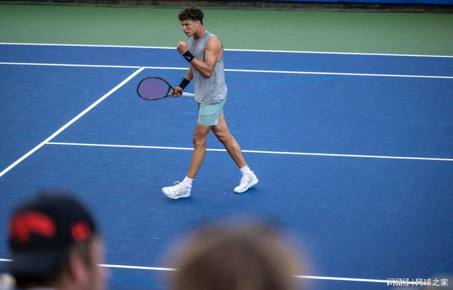 无论他出现 无论他出现