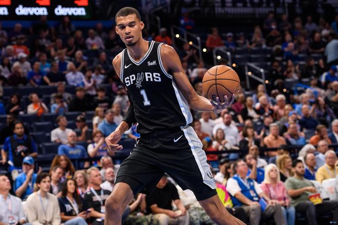 更看到他对 更看到他对