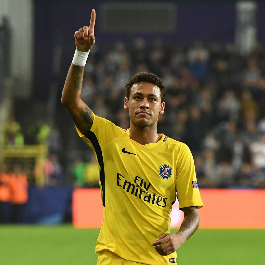 步成为国际 步成为国际